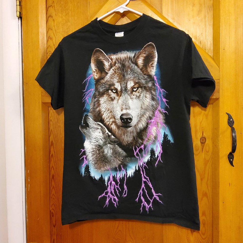 Gildan Short Sleeve Wolf Tee